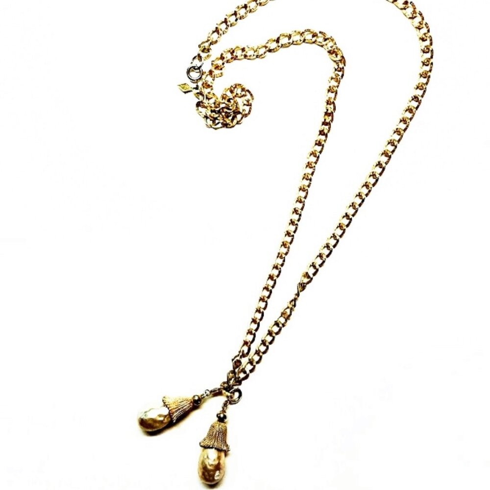 1960s Vintage Gold Chain Necklace With Pearl Pendant Drops Sarah Coventry